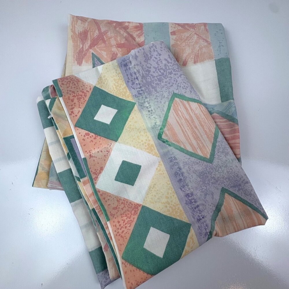 Vintage Stevens Percale Set‎ of 2 Standard Abstract Geometric Pastel Pillowcases